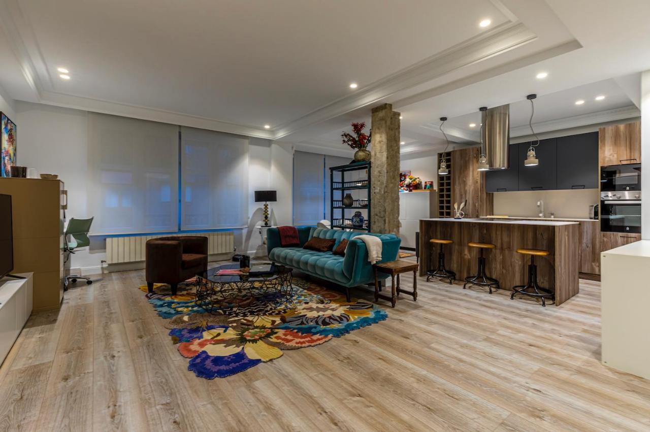 110 M2 Central Apartment In Abando Close To Guggenheim With Parking Bilbao Eksteriør bilde