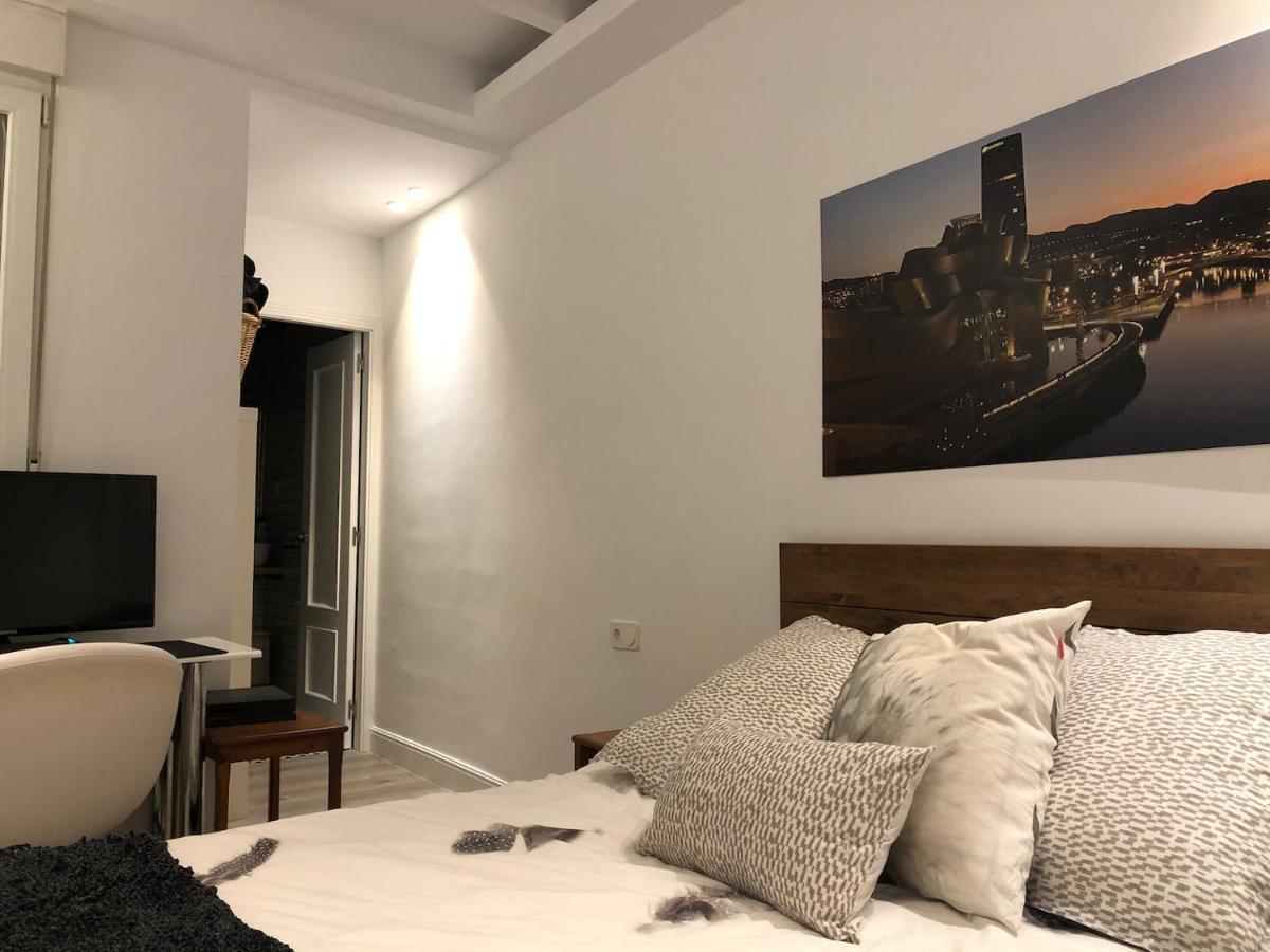 110 M2 Central Apartment In Abando Close To Guggenheim With Parking Bilbao Eksteriør bilde